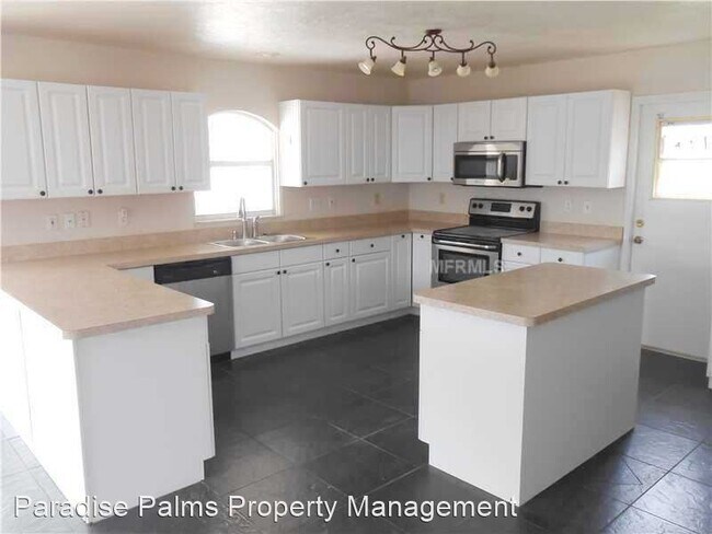 Building Photo - 3 br, 2 bath House - 6820 W 26th St W