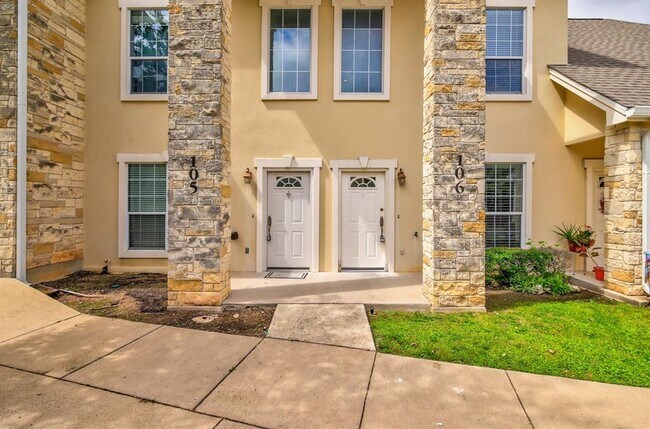 Building Photo - 10300 Morado Cove