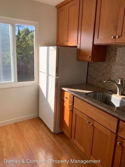 Foto del edificio - 150-152 Oak Ave