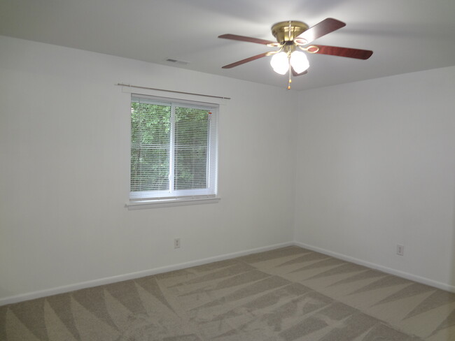 Front Bedroom - 529 Hillsborough St