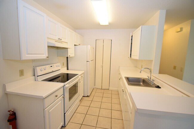 Foto del edificio - PARKGLEN AT WAIKELE – Clean and well-maint...