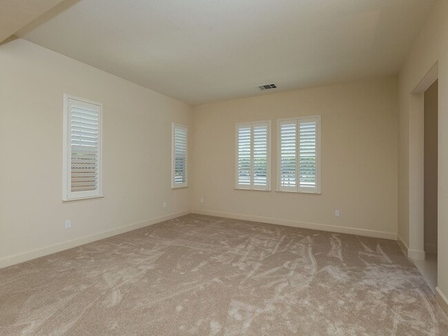 Building Photo - 5 br, 4 bath House - 2000 Colmar Street