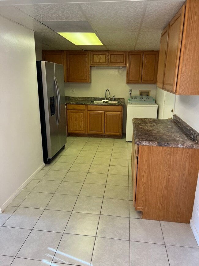 Building Photo - Single Story Home - Henderson