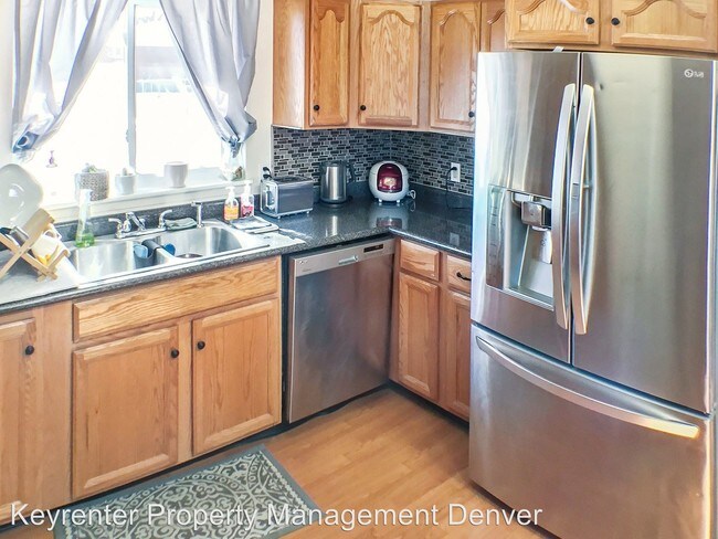 Foto del edificio - 4 br, 2 bath House - 7065 W Kentucky Ave