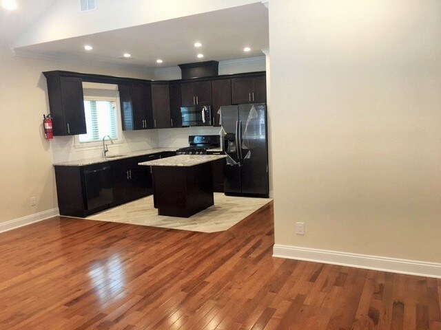 Foto principal - 284 Whiton St