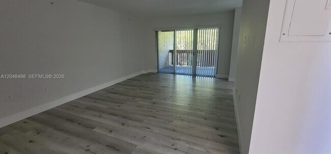 Foto del edificio - 10641 SW 108th Ave