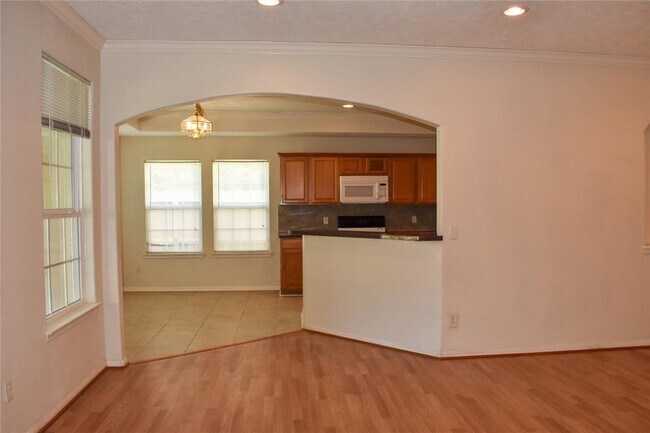 Building Photo - 4118 Sevan St