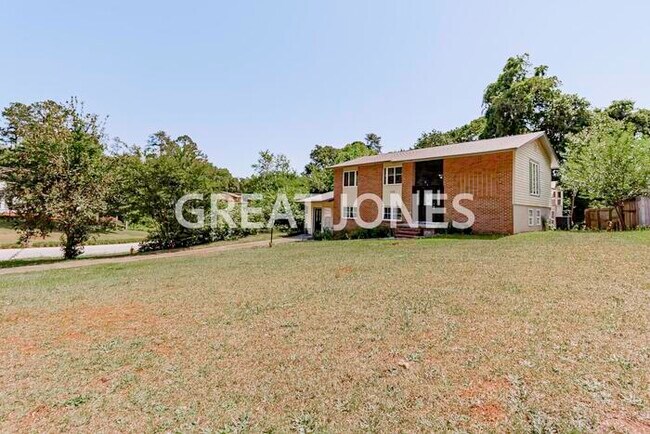 Building Photo - 100 Sunnydale Dr