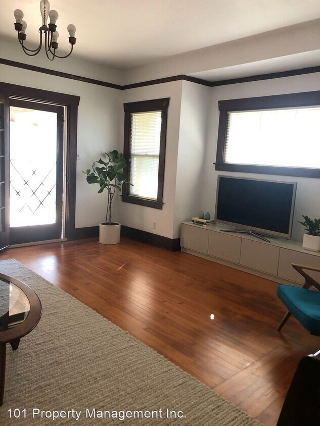 Primary Photo - 1 br, 1 bath House - 116 W 1st St Unit B