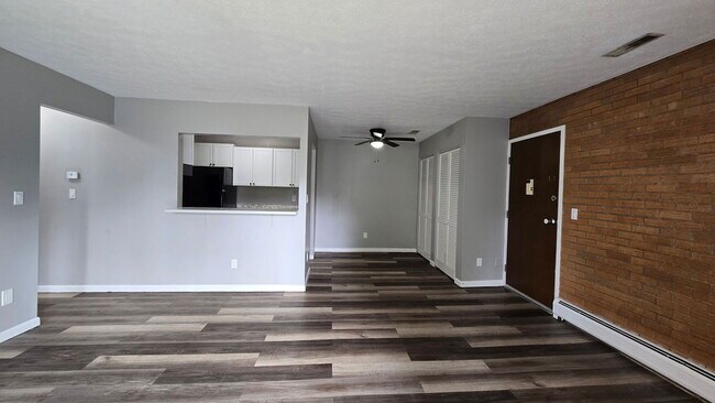 Foto del edificio - 5910 Belmont Ave