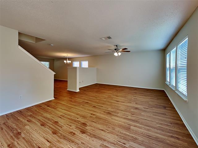 Foto del edificio - 4024 Willow Leaf Ct