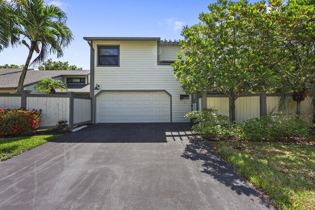 Foto del edificio - 13400 Bedford Mews Ct