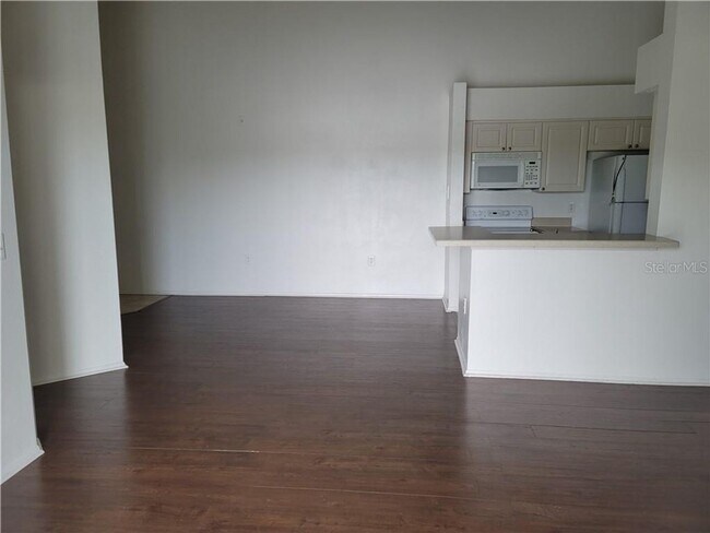 Foto del edificio - The Gables at Lakeside 2/2