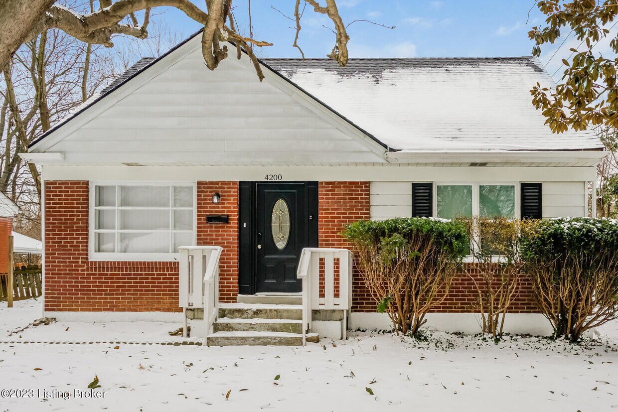 Primary Photo - 4200 Berkshire Ave