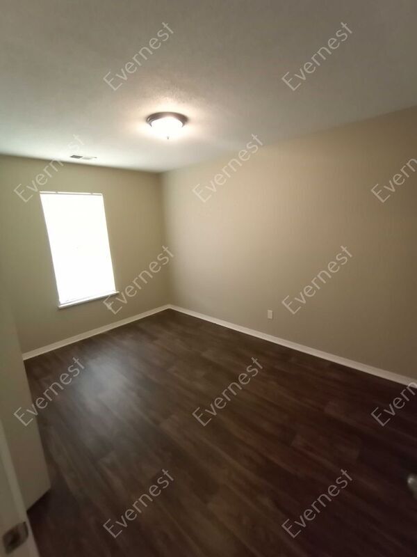 Building Photo - 1920 15th Way SW