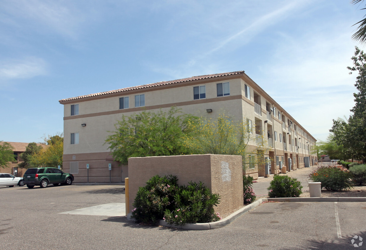 Foto del edificio - Riverbend Apartments I & II