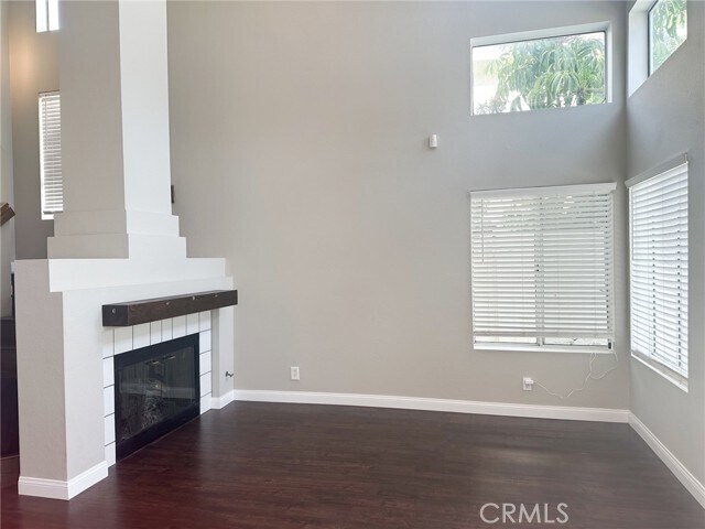 Foto del edificio - 2458 Highland Pines Rd