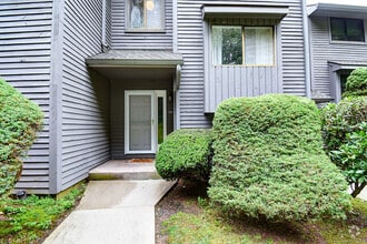 Building Photo - 298 Conestoga Way