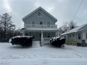 Building Photo - 14208 Kingsford Ave