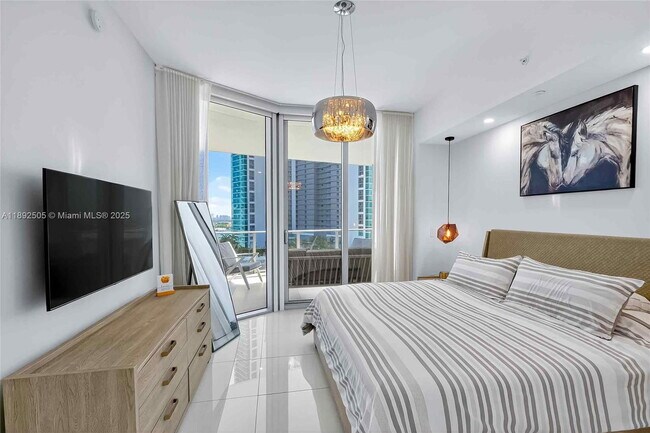 Foto del edificio - 851 NE 1st Ave