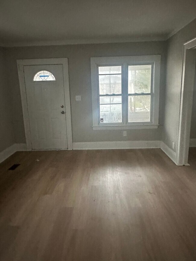 Foto del edificio - Cleveland East Side Single Section 8