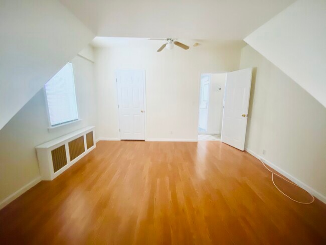 Bedroom - 207 Chase Ave