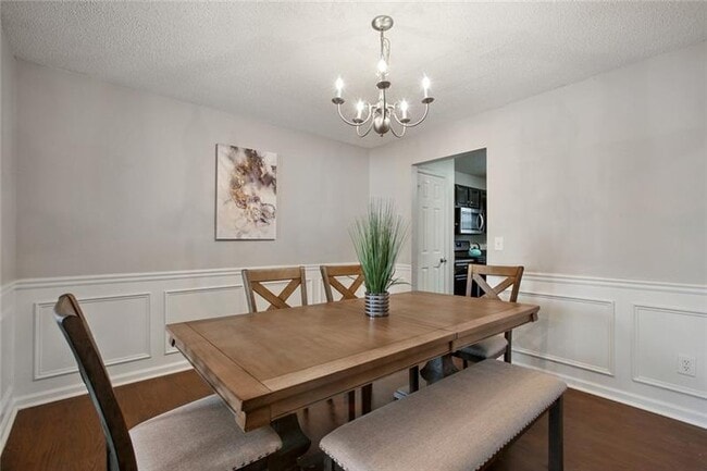 Foto del edificio - 4214 Winston Cir