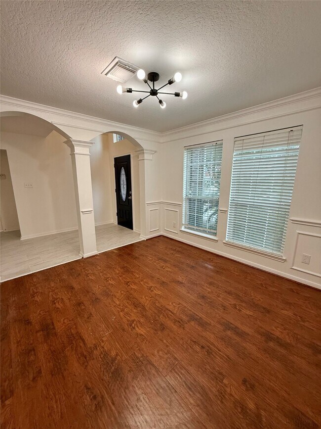 Foto del edificio - 834 Stevens Creek Ln