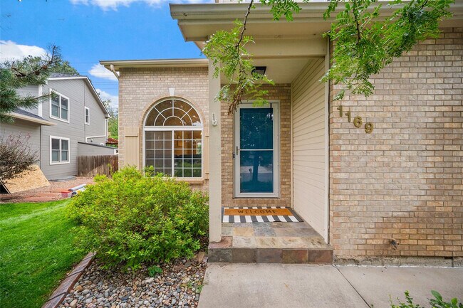 Building Photo - 1169 Beacon Hill Way