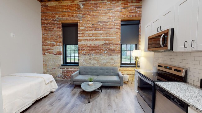 Estudio - Lofts on Rowe