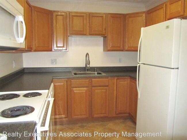 Building Photo - 2 br, 1 bath House - 442 Cherokee Heights ...