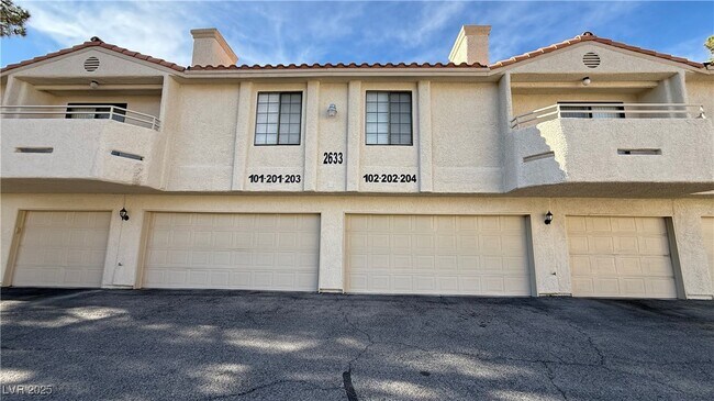 Building Photo - 2633 S Durango Dr