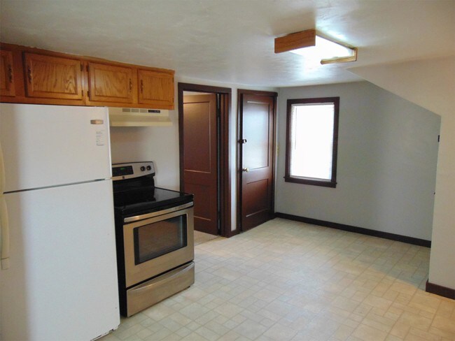 Foto del edificio - 216 Highridge Ave