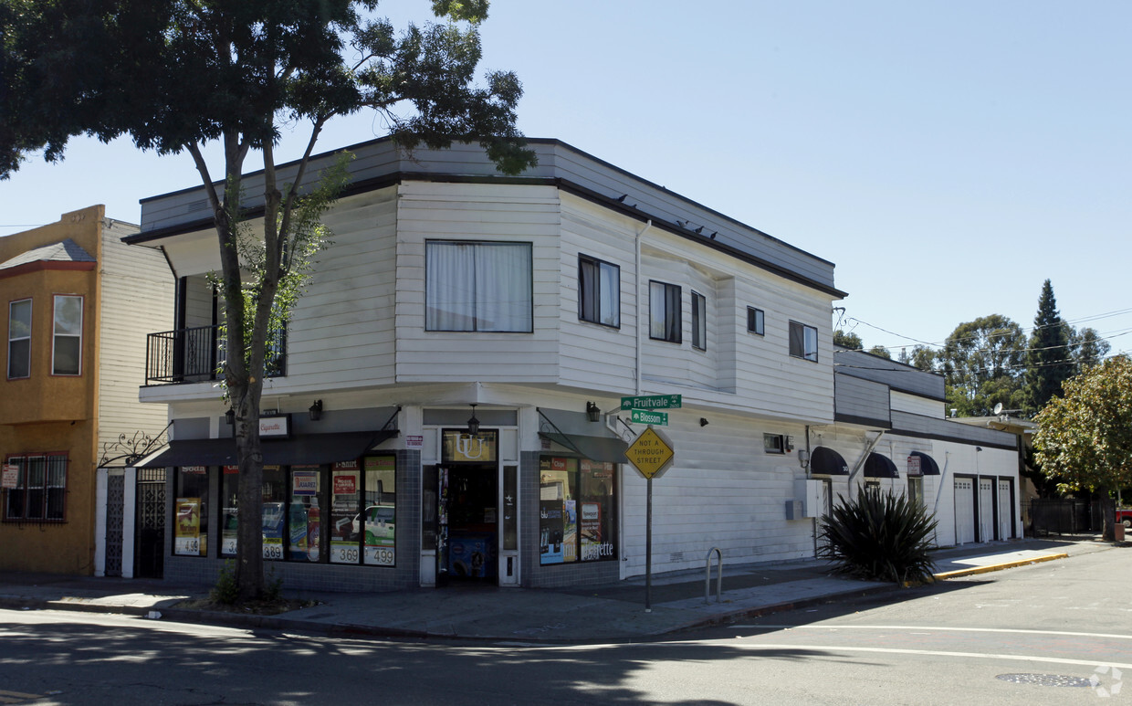 Primary Photo - 2585 Fruitvale Ave