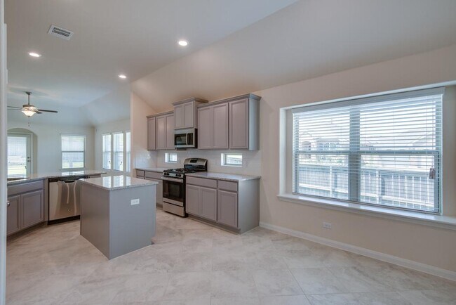 Building Photo - 501 Blue Agave Ln