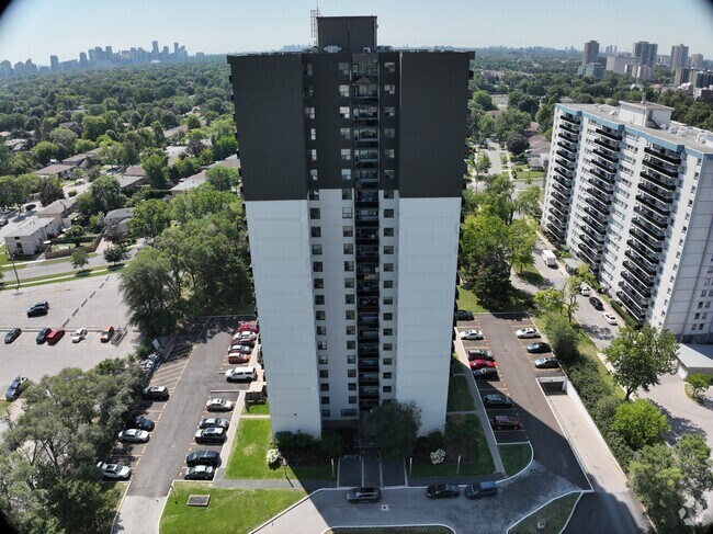 Extérieur 3D - 765 Steeles Avenue West
