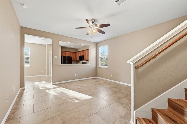 Foto del edificio - 5517 Bradford Pear Ln