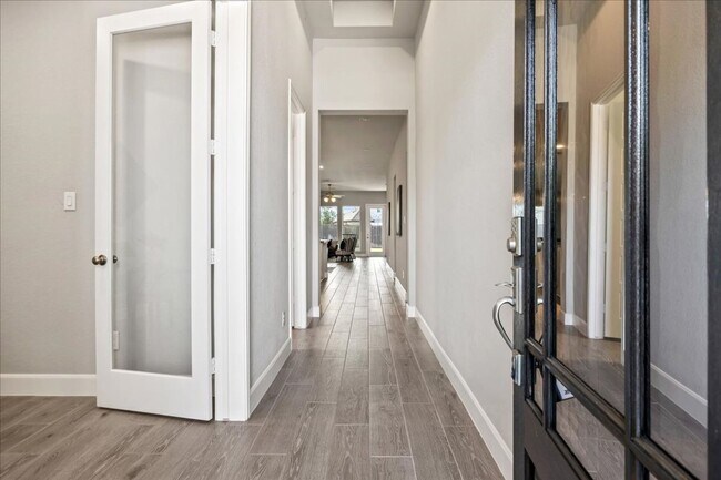 Foto del edificio - 2162 Wildrye Ln