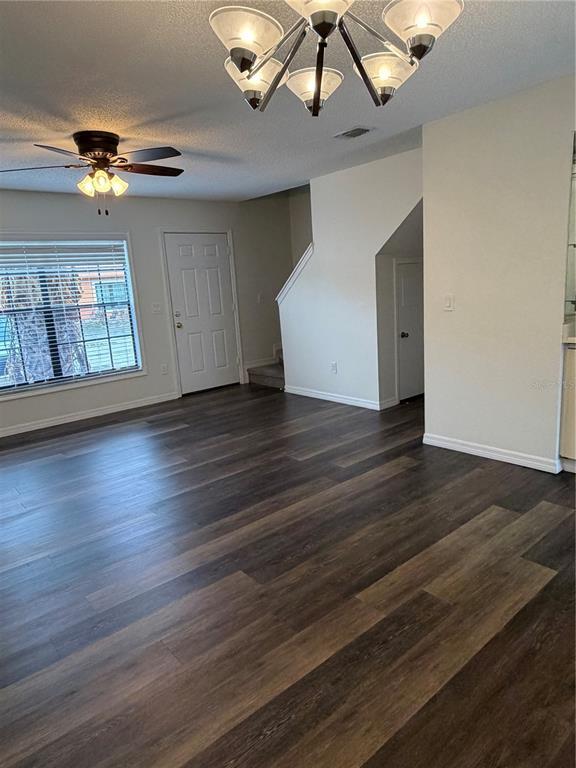 Foto del edificio - 3315 Amberwood Way