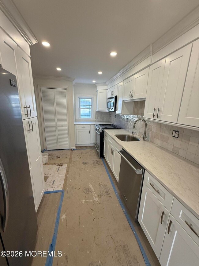 Building Photo - 33 Weaverville Rd