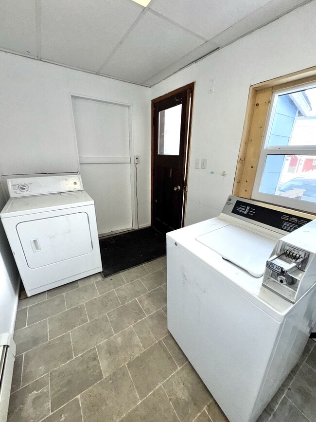 Building Photo - 78 Havelock St