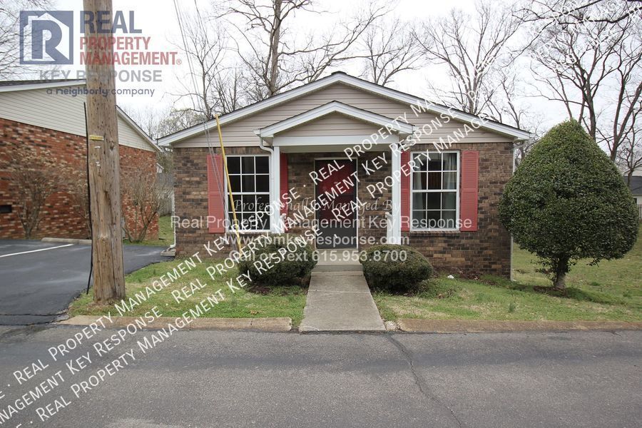 Primary Photo - Nice 2 Bedroom single family home only min...