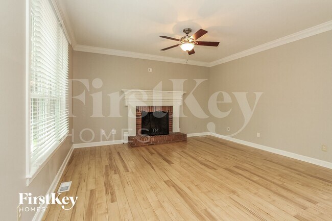 Foto del edificio - 12500 Moores Mill Rd