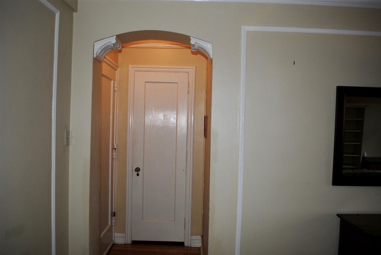 Primary Photo - 399 State St