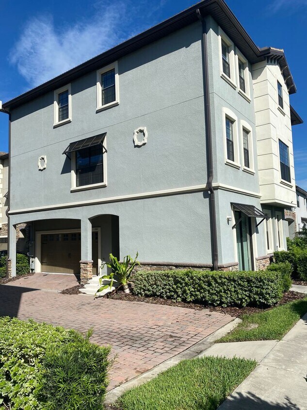 1321 Shinnecock Hills Dr, Four Corners, FL 33896 House Rental in Four