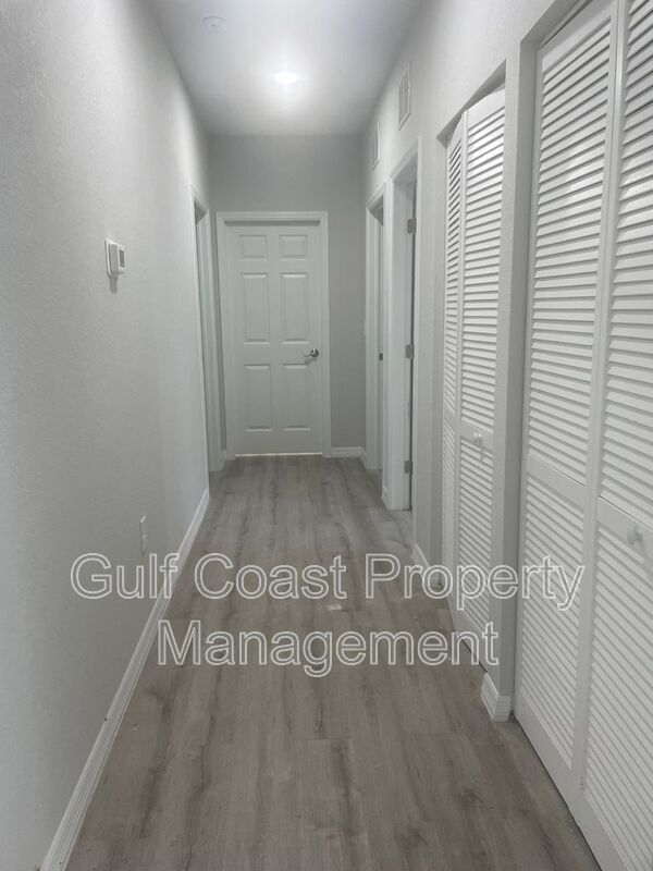 Foto del edificio - 1926 Marlay Ave