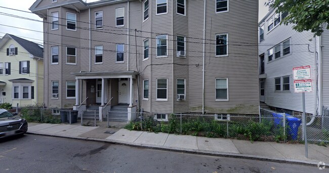 Building Photo - 22 Bynner St