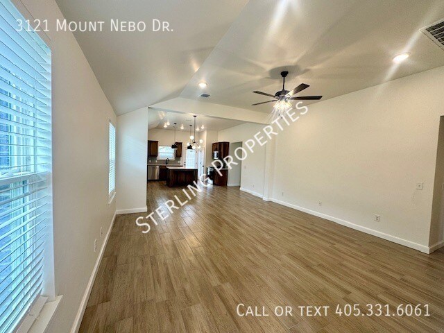 Foto del edificio - 3121 Mt Nebo Dr