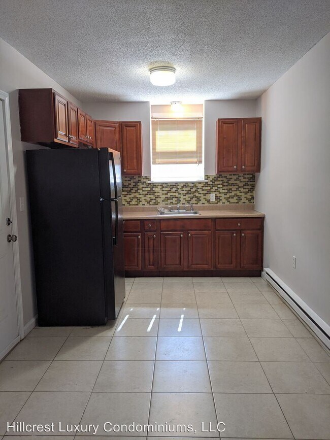 Foto del edificio - 138 Hillcrest Ave