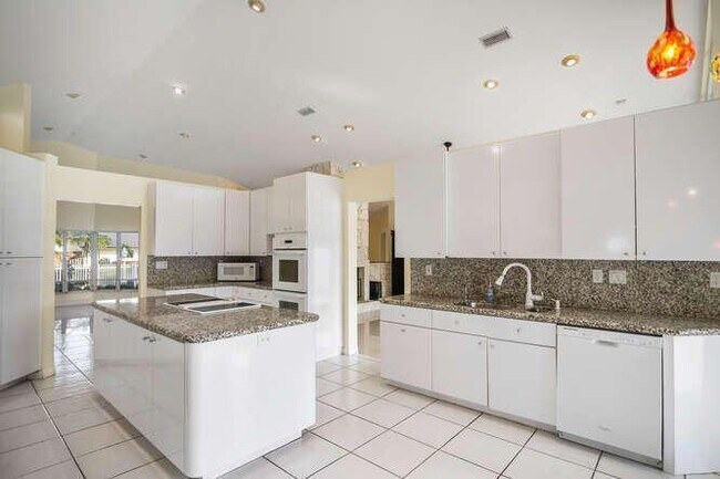 Foto del edificio - 14210 SW 104th Ave